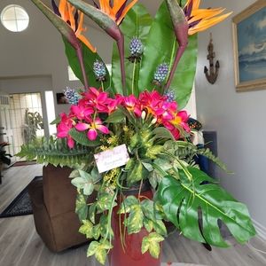 Starr'z Artificial Floral Arrangements 760-978-7369 Instagram starrs_flowers760
